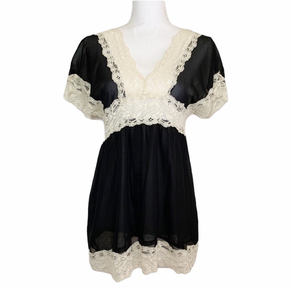 Mind Code Tops - Mind Code Black Sheer Top with Lace Trim L